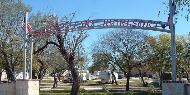 braunig lake rv resort is an idyllic rv resort near san antonio texas braunig lake rv resort