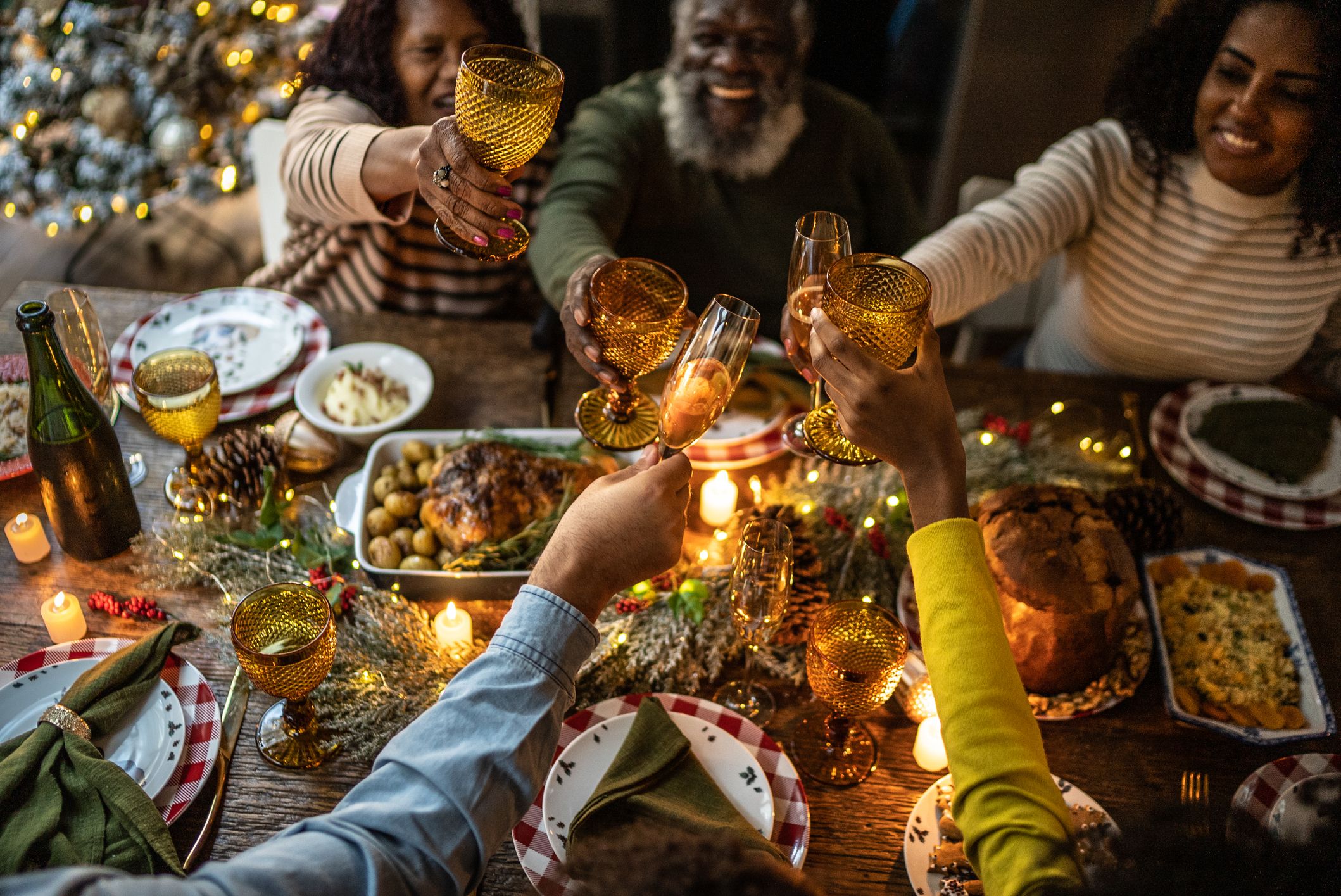 How to Host a Christmas Dinner in Your RV How to Host a Christmas Dinner in Your RV